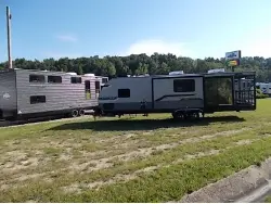 2025 Coachmen Catalina Legacy Edition 283EPIC