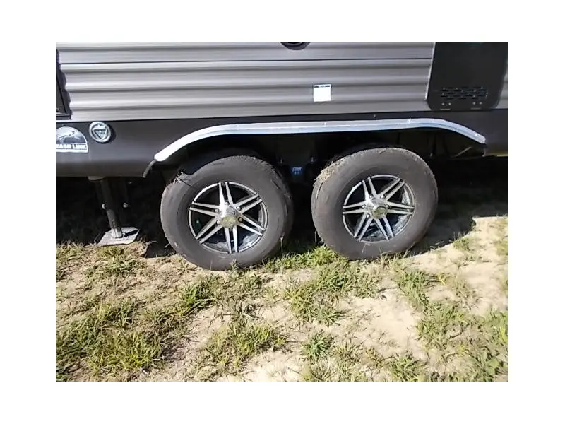 2025 Coachmen Catalina Legacy Edition 283EPIC