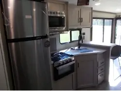 2025 Coachmen Catalina Legacy Edition 283EPIC
