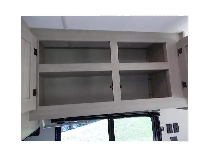 2025 Coachmen Catalina Legacy Edition 283EPIC