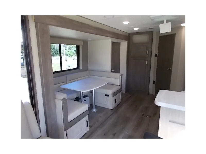 2025 Coachmen Catalina Legacy Edition 283EPIC