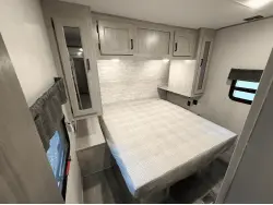 2026 Coachmen Catalina Legacy Edition 293TQBSCK