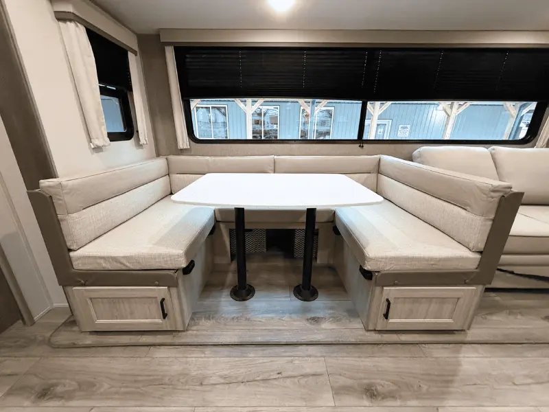 2026 Coachmen Catalina Legacy Edition 293TQBSCK