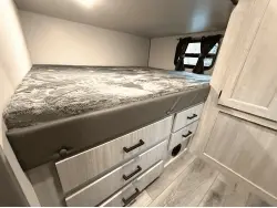 2026 Coachmen Catalina Legacy Edition 293TQBSCK