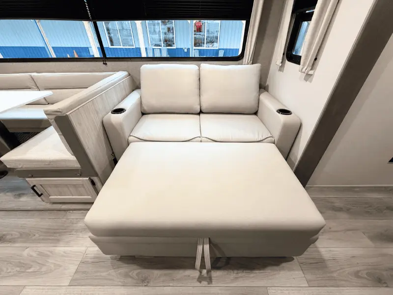 2026 Coachmen Catalina Legacy Edition 293TQBSCK