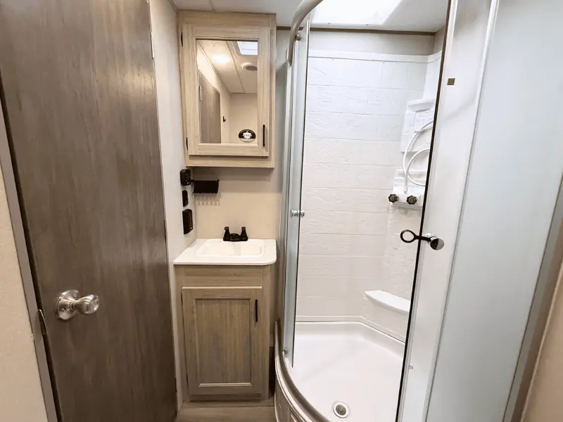 2026 Coachmen Catalina Legacy Edition 293TQBSCK