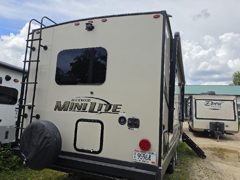 2020 FOREST RIVER ROCKWOOD LITE 2506S