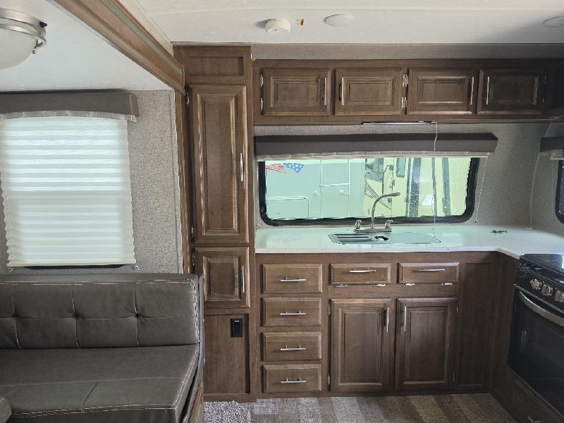 2020 FOREST RIVER ROCKWOOD LITE 2506S