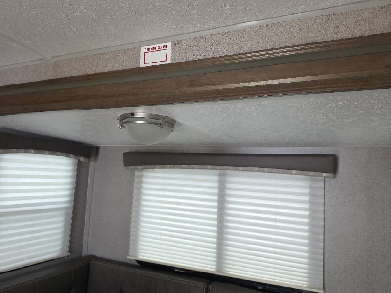 2020 FOREST RIVER ROCKWOOD LITE 2506S