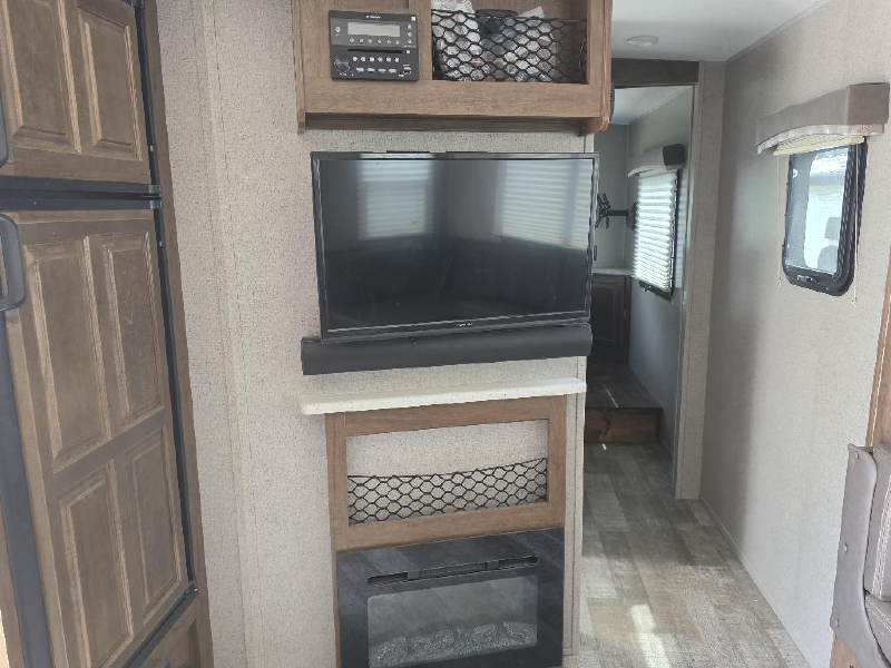 2020 FOREST RIVER ROCKWOOD LITE 2506S