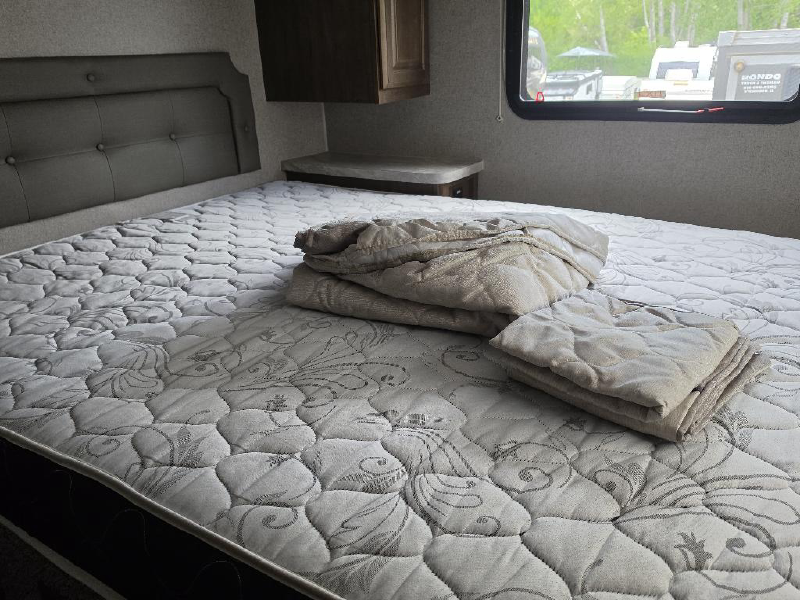 2020 FOREST RIVER ROCKWOOD LITE 2506S