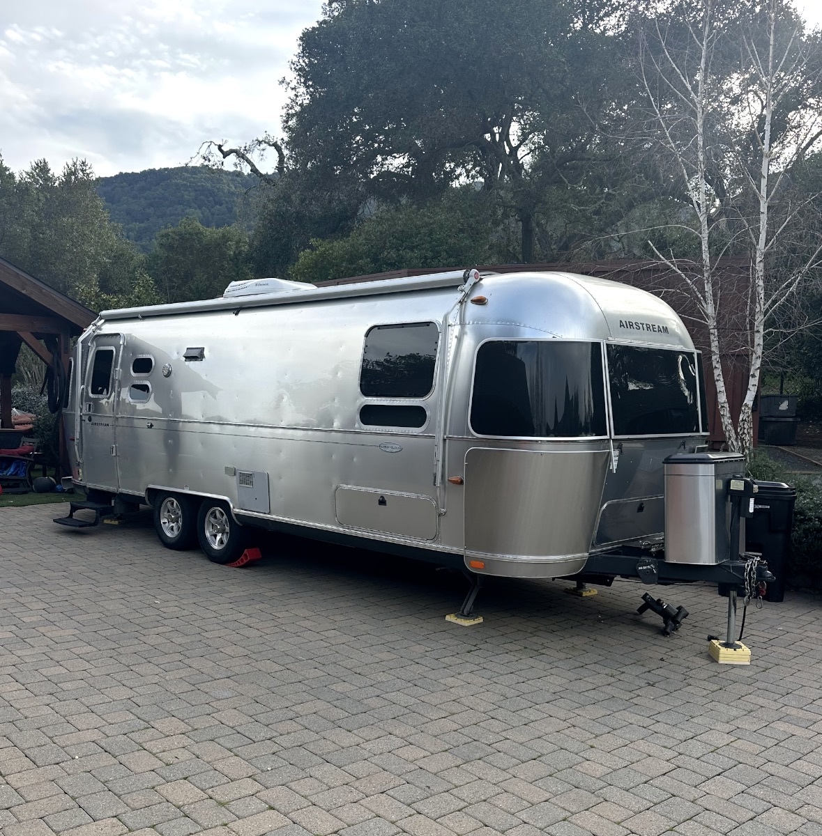 2014 Airstream FLYING CLOUD 27FB TWIN RV