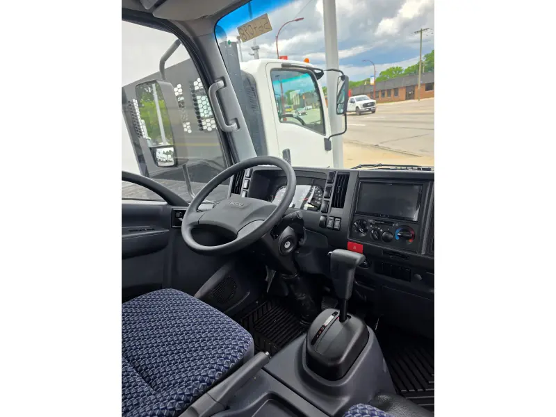 2026 ISUZU NPR HD