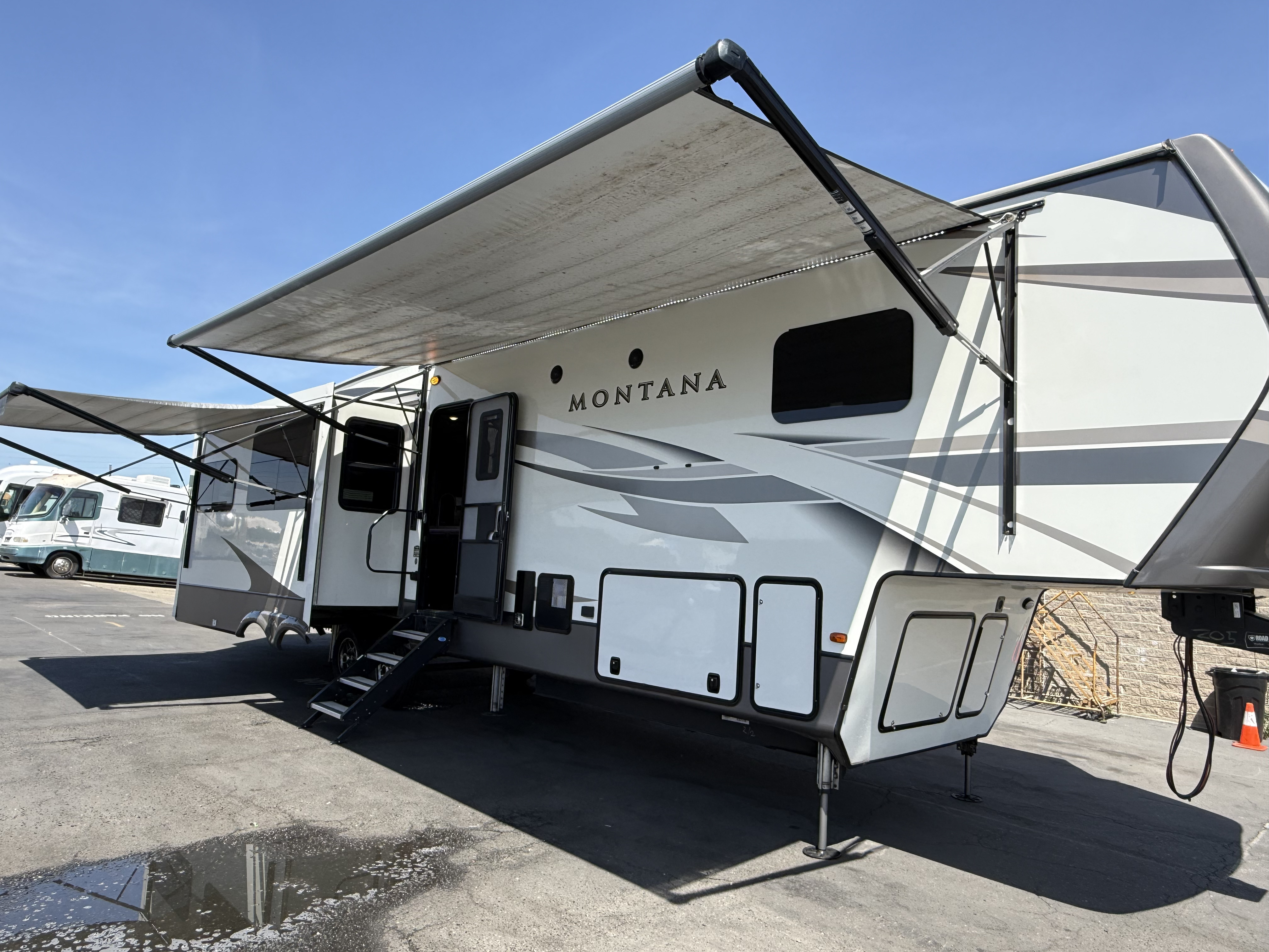 2020 Keystone MONTANA 3721RL in sacramento CA