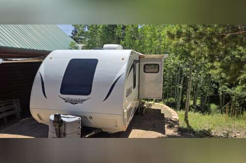 2016 Lance 1995 Travel Trailer in red feather lakes CO
