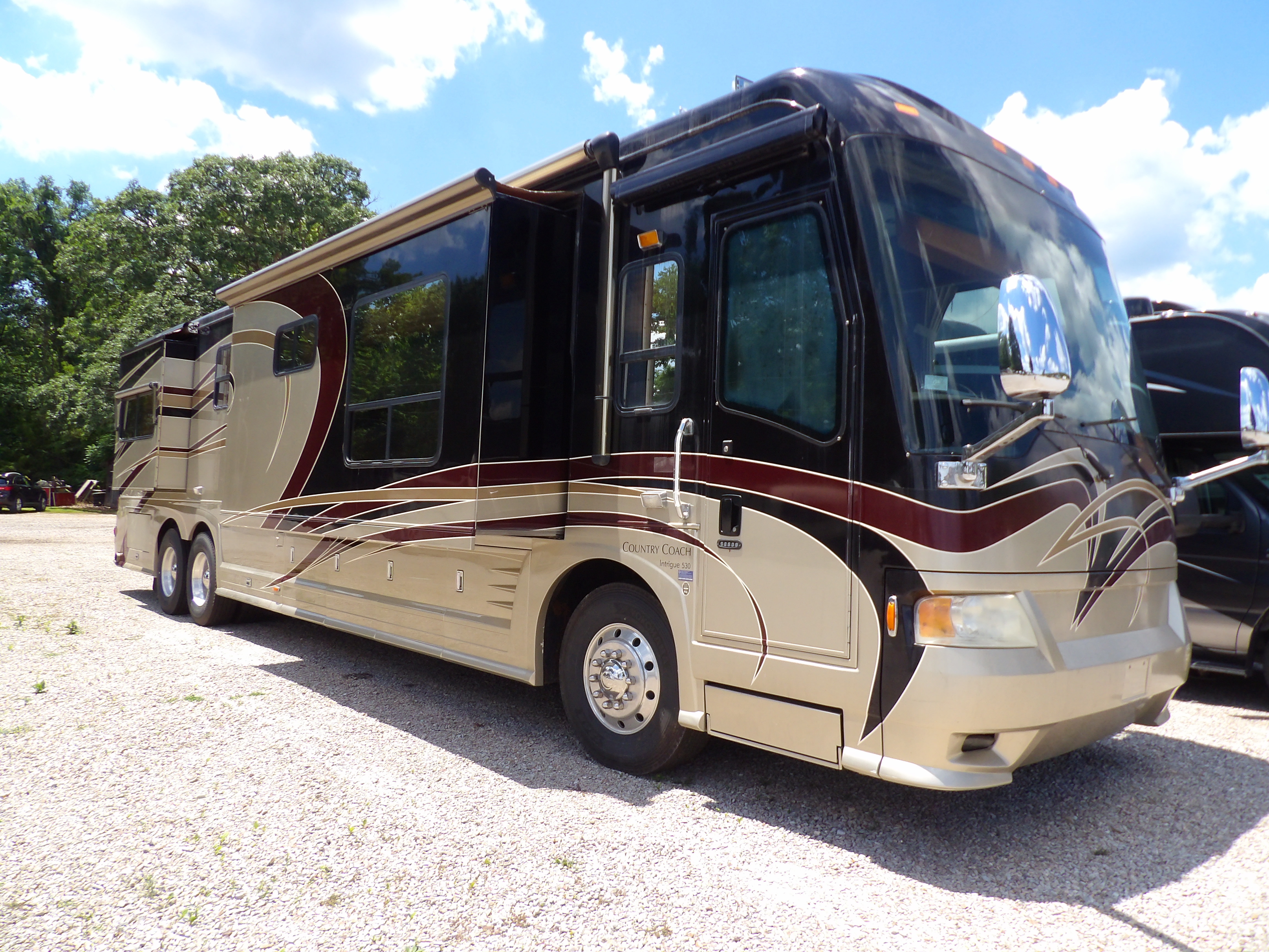 2006 Country Coach INTRIGUE OVATION II 530 in hot springs village AR