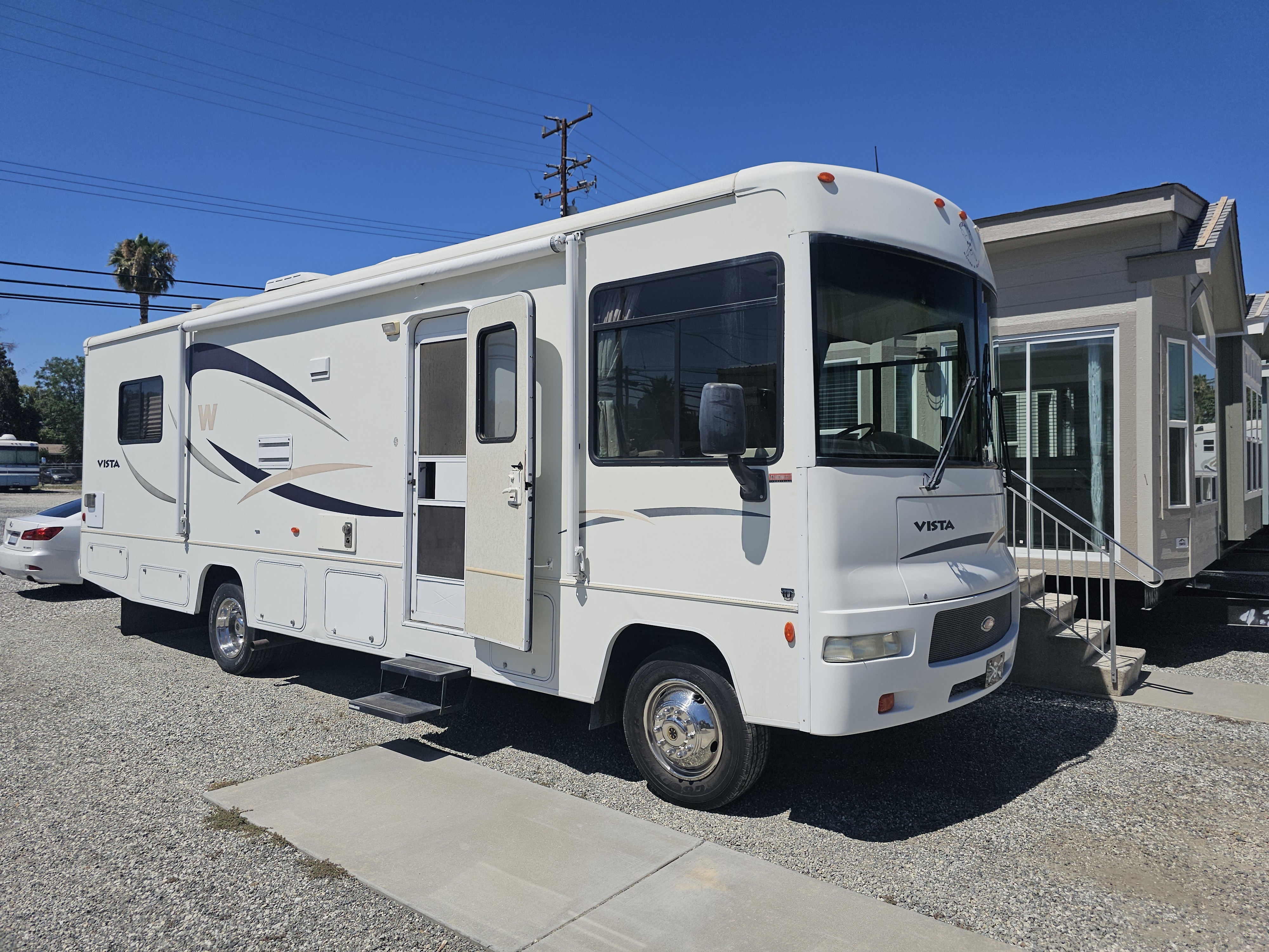 2007 Winnebago VISTA 30B in hemet CA