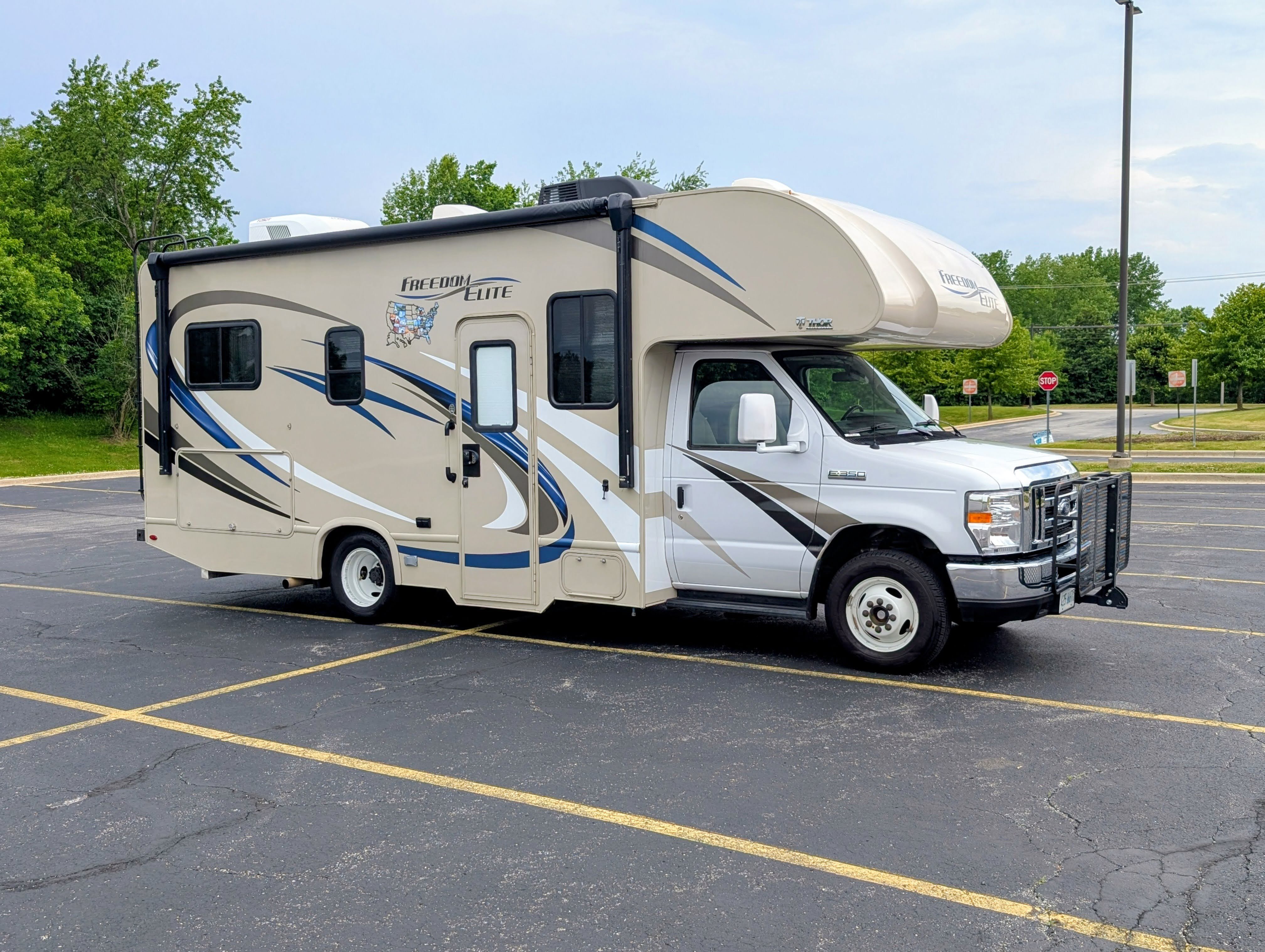 2018 Thor Motor Coach FREEDOM ELITE 23H in tinley park IL