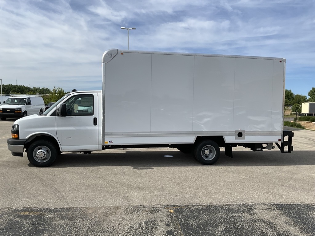 2026 CHEVROLET EXPRESS G3500 in Mount Pleasant, WI
