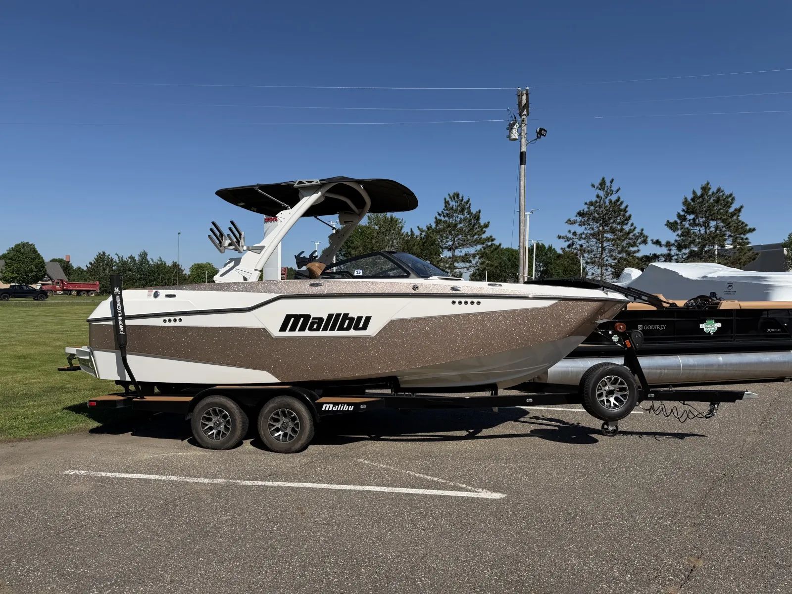 2022 Malibu M220 in brainerd MN