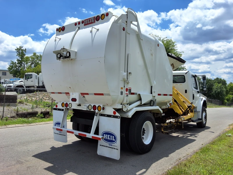 2014 FREIGHTLINER BUSINESS CLASS M2 106