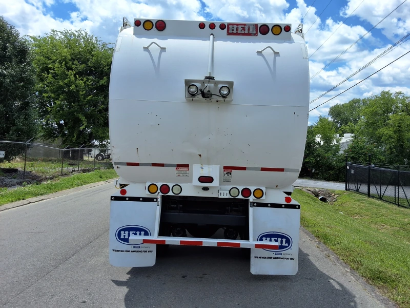2014 FREIGHTLINER BUSINESS CLASS M2 106
