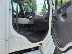 2014 FREIGHTLINER BUSINESS CLASS M2 106