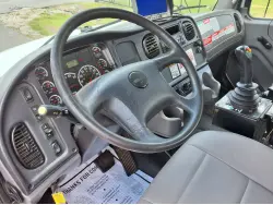 2014 FREIGHTLINER BUSINESS CLASS M2 106