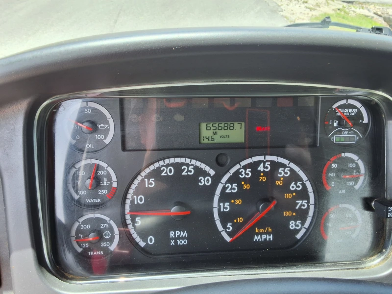2014 FREIGHTLINER BUSINESS CLASS M2 106