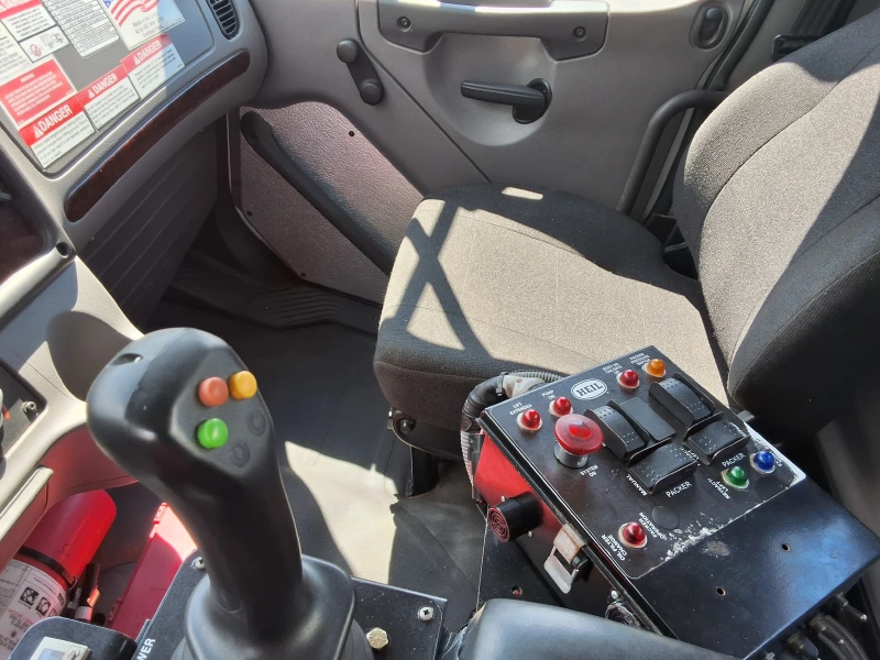 2016 FREIGHTLINER BUSINESS CLASS M2 106