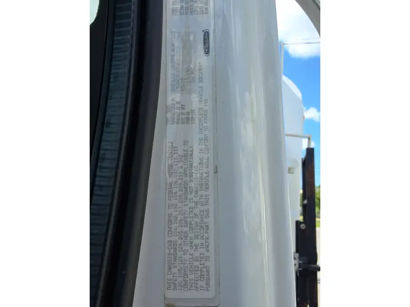 2016 FREIGHTLINER BUSINESS CLASS M2 106
