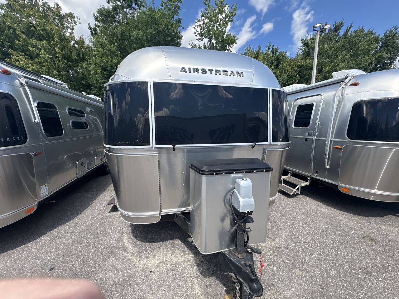 2017 Airstream Flying Cloud 28RBQ in dover FL