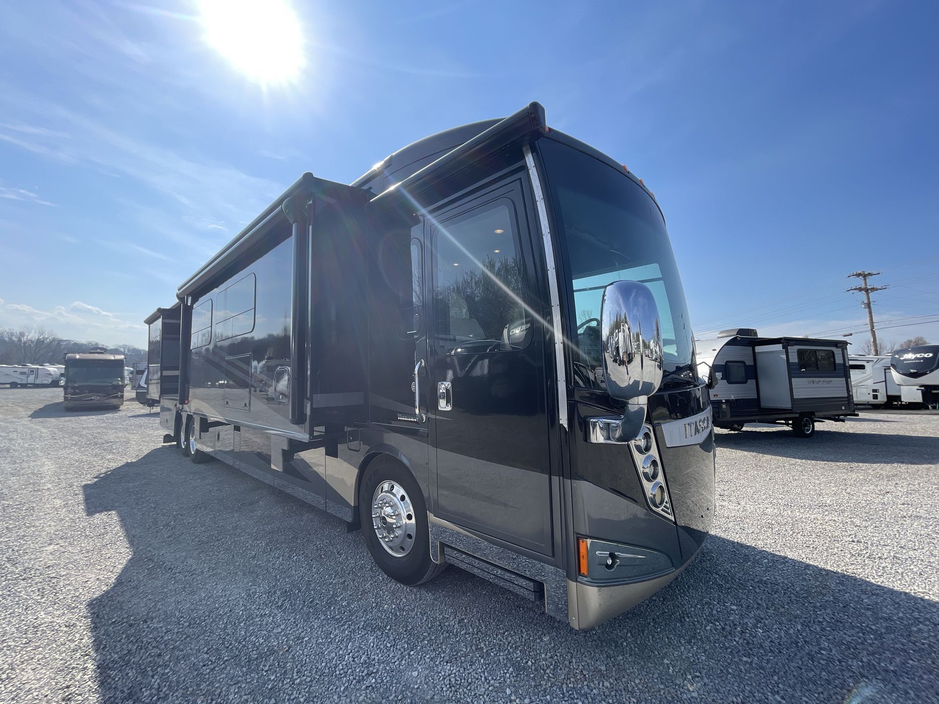 2015 Winnebago ITASCA ELLIPSE 42GD in alcoa TN