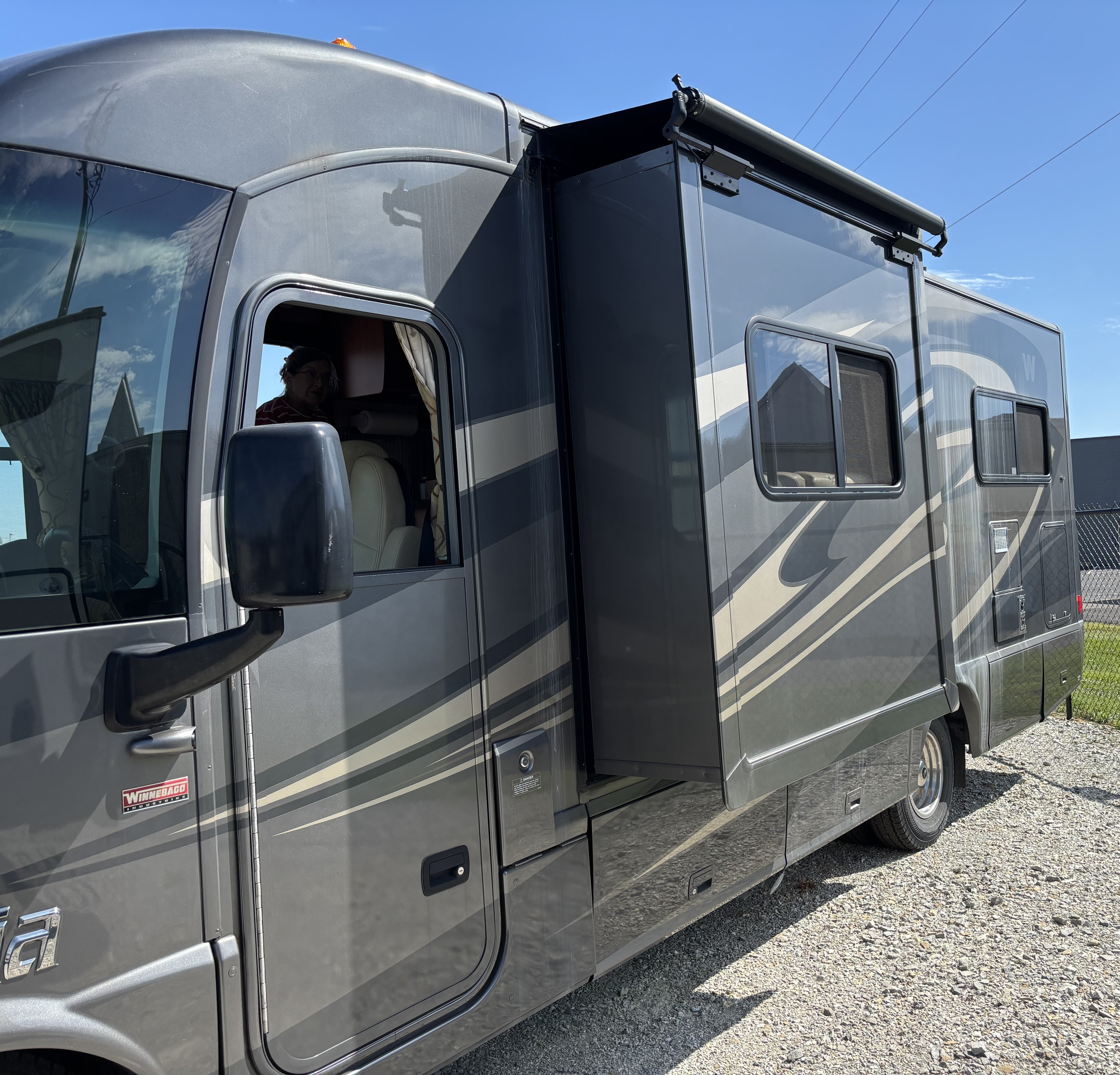 2012 Winnebago VIA 25T in harrison OH