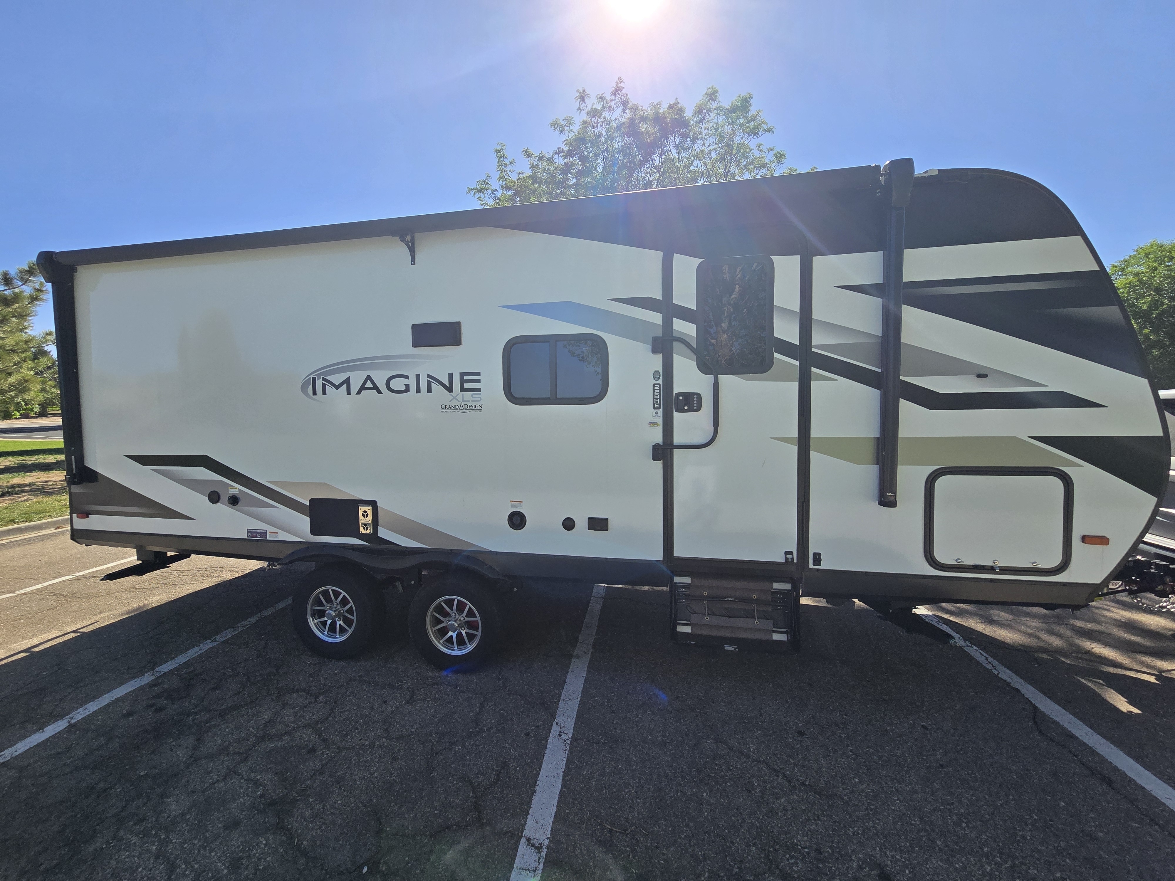 2024 Grand Design IMAGINE XLS 22BHE RV