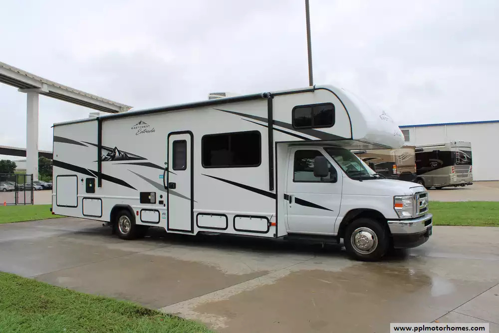 2024 Forest River East To West Entrada 3100FB in houston TX