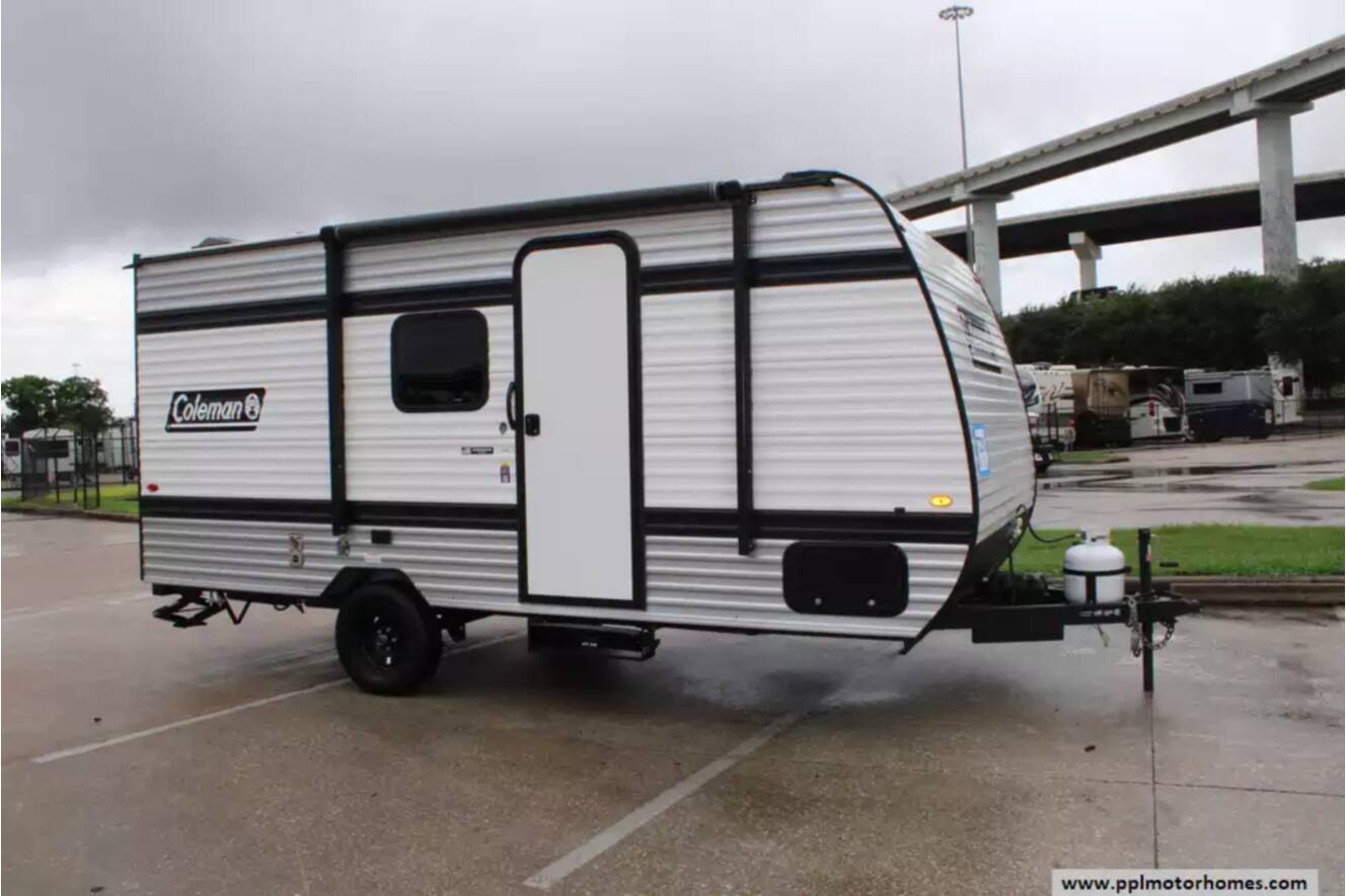 A photo of this 2025 Keystone Coleman 17B