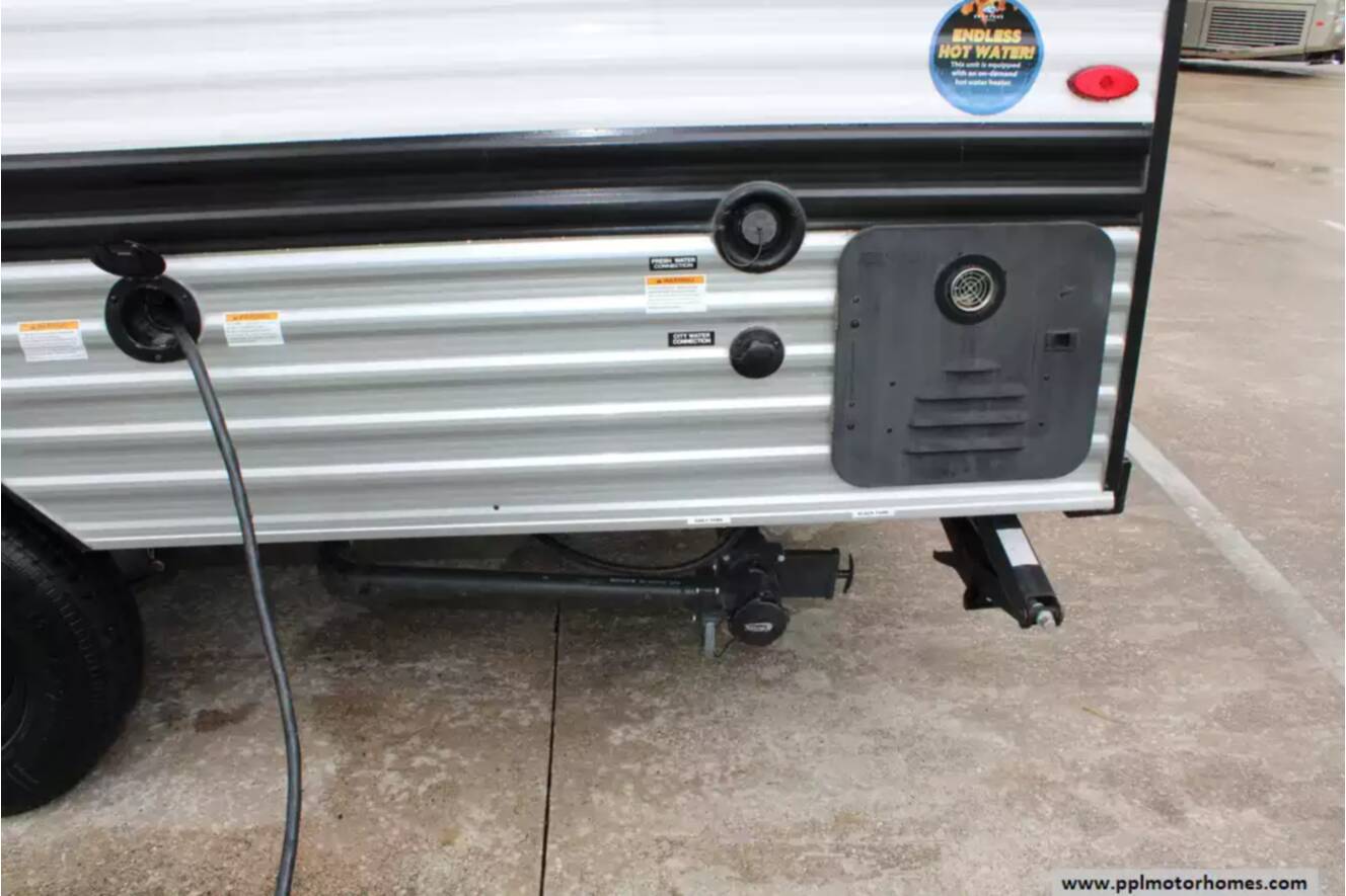 A photo of this 2025 Keystone Coleman 17B