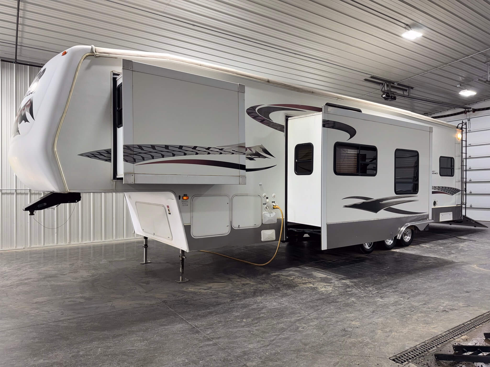 2006 Keystone Raptor 3612DS in evansville WY