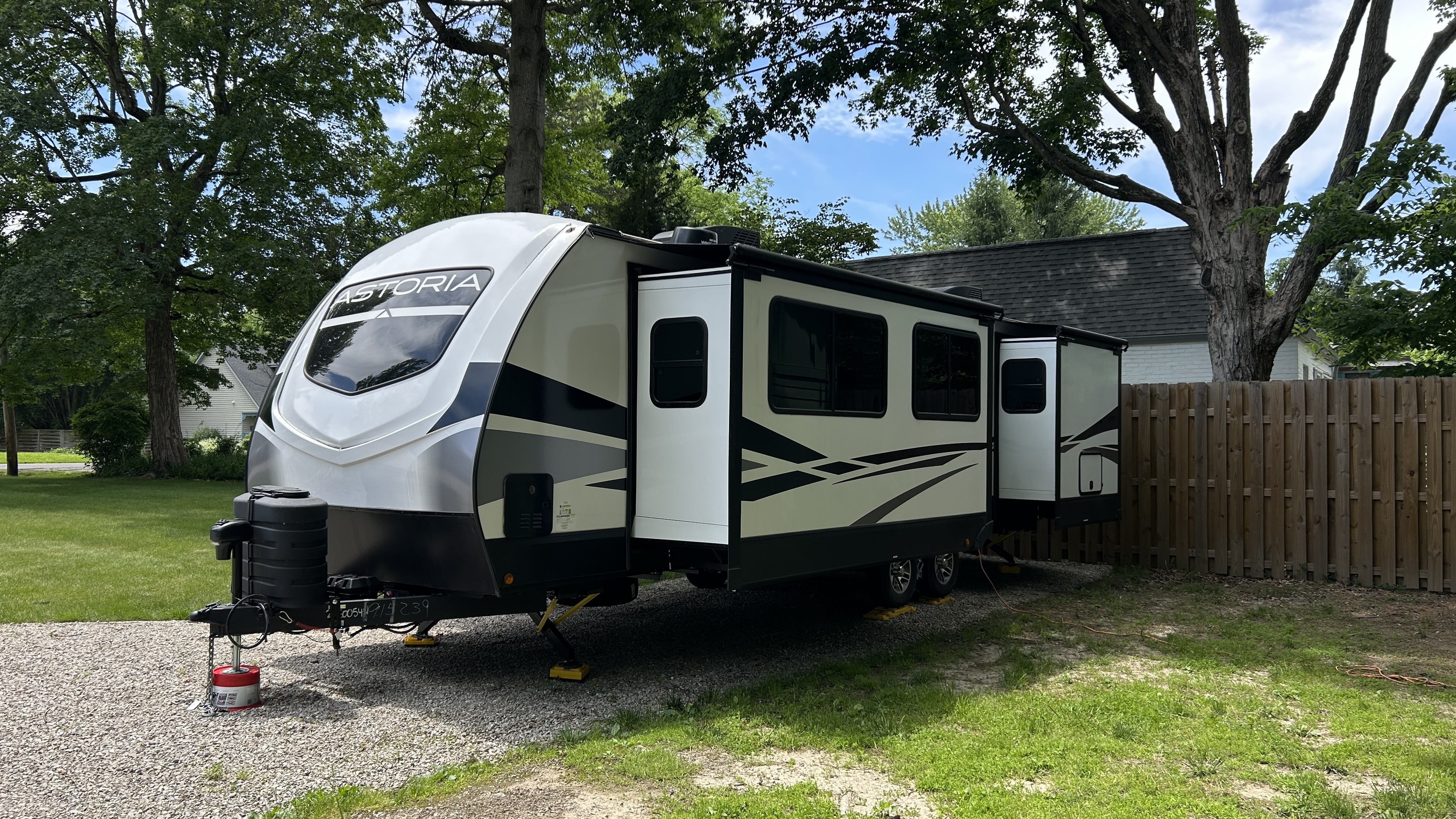 2025 Dutchmen ASTORIA 2913FK RV