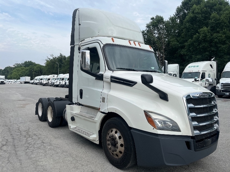2020 FREIGHTLINER CASCADIA 126 in Greensboro, NC