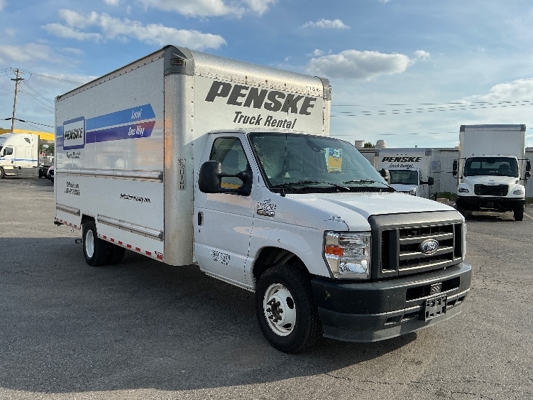 2022 FORD ECONOLINE in Lansing, MI