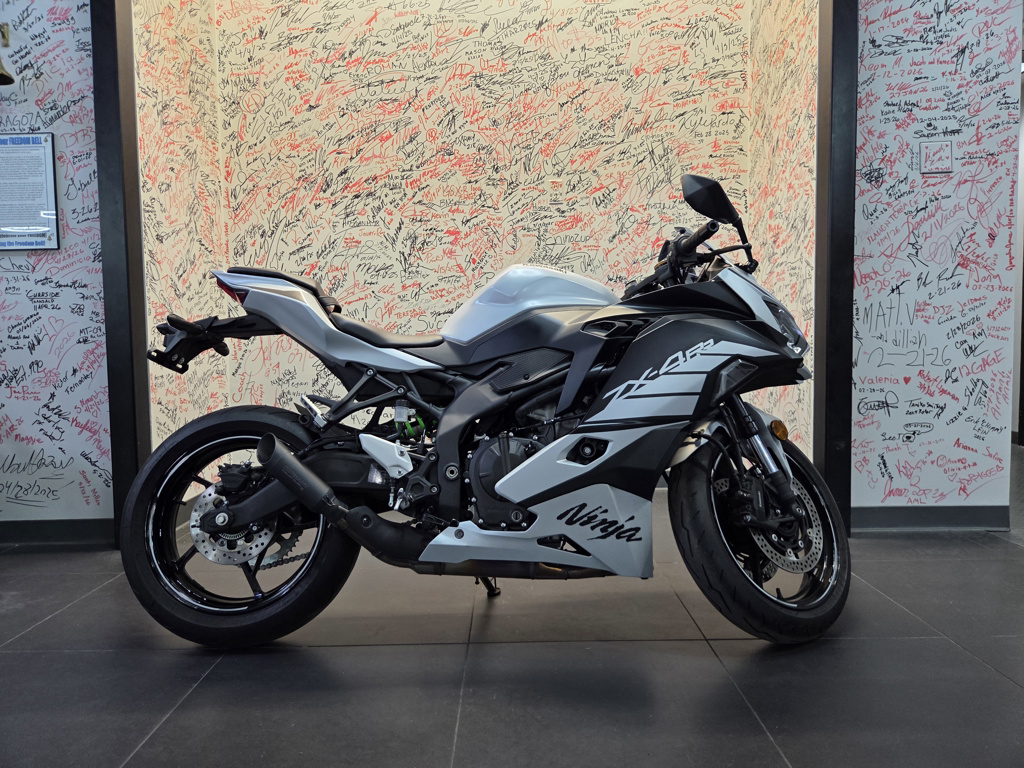 White Kawasaki Ninja ZX-4RR Motorcycles For Sale - Cycle Trader