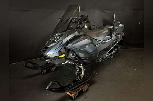 2026 Ski-Doo Grand Touring LE With Platinum Package 900 ACE Tur 900 ACE 137 in appleton WI