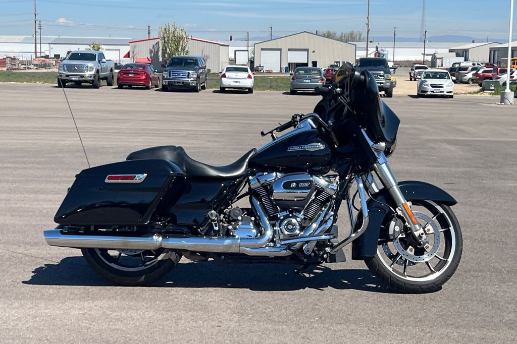 2021 Harley-Davidson Street Glide Base in Nampa, ID