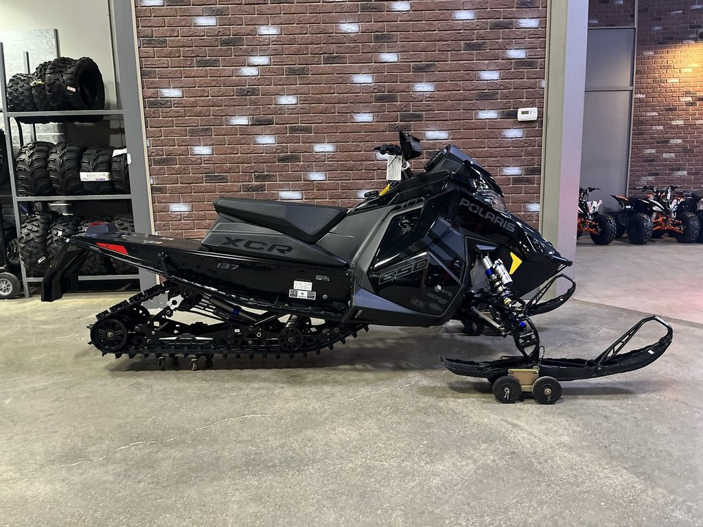 2026 Polaris  650 INDY XCR 137 Hemlock Blue / Black / Velocity B in dimondale MI