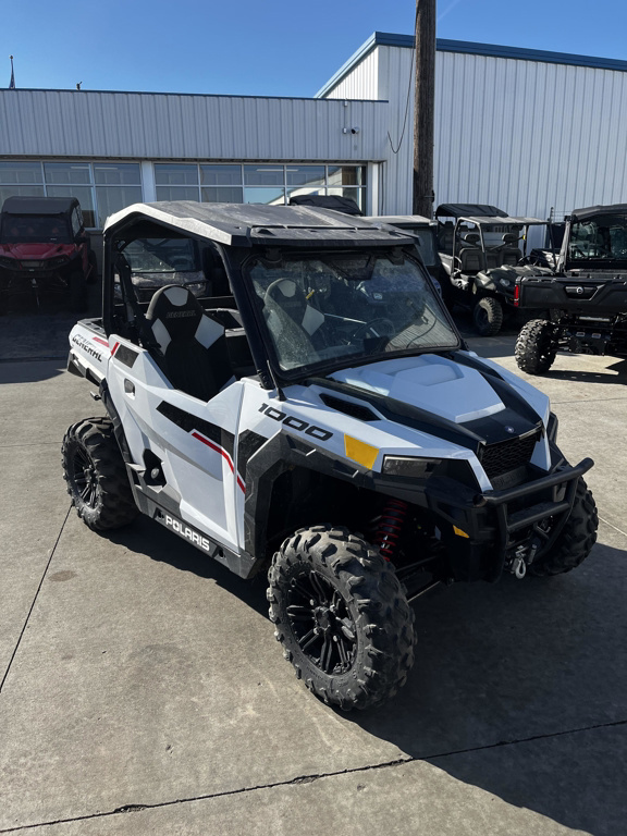 2021 Polaris GENERAL 1000 DELUXE - WHITE LIGHTNING 1000 Deluxe in council bluffs IA