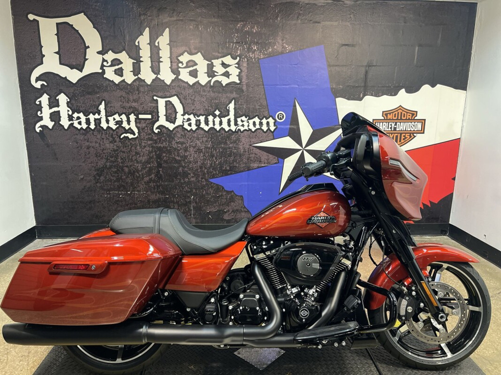 2025 Harley-Davidson Street Glide in Garland, TX