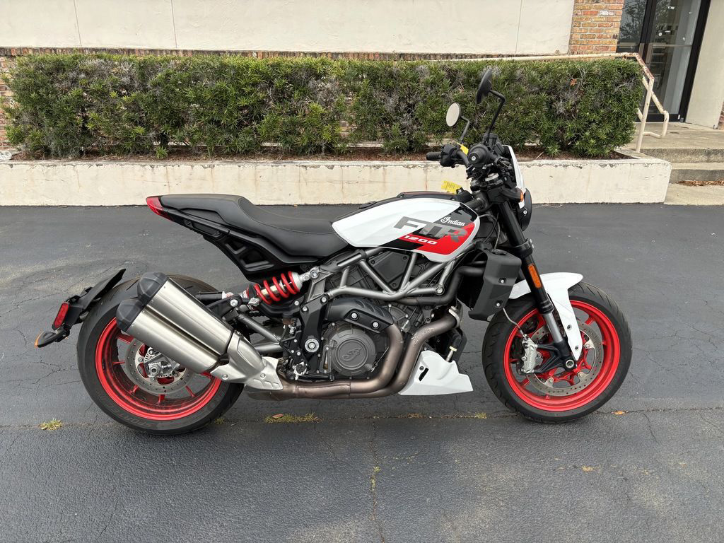 2023 Indian FTR Sport White LightningIndy Red SPORT in Daytona Beach, FL