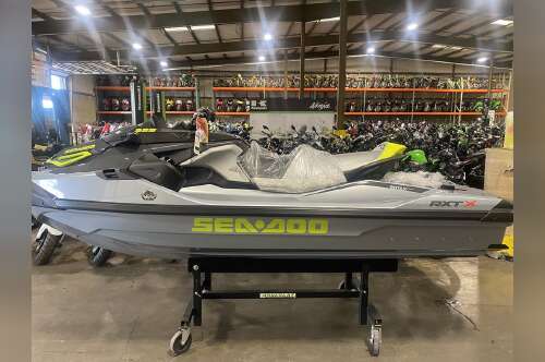 2026 Sea-Doo RXT-X 325 Ice Metal / Manta Green in hillsboro OR